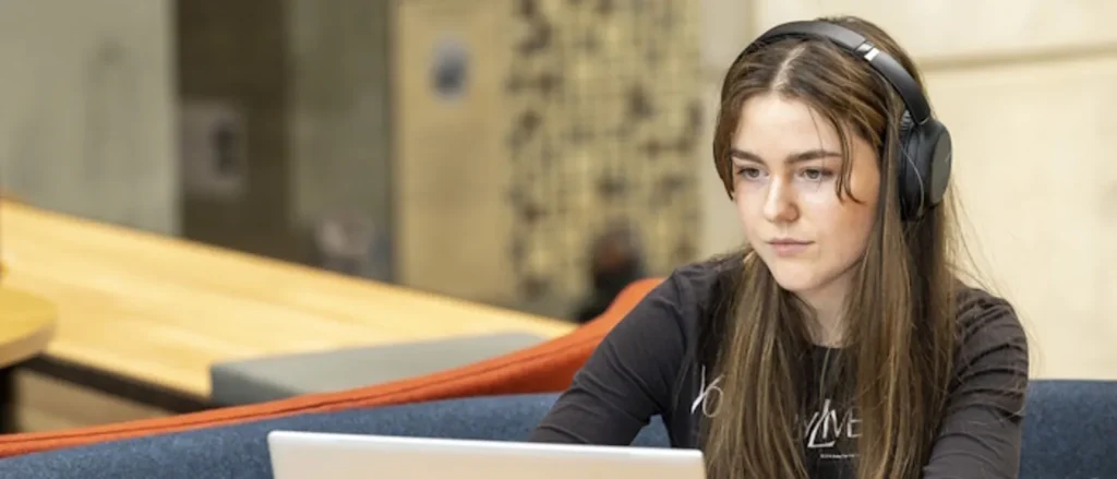 Top 10 Financial Aid Programs Every Student Must Know in 2025